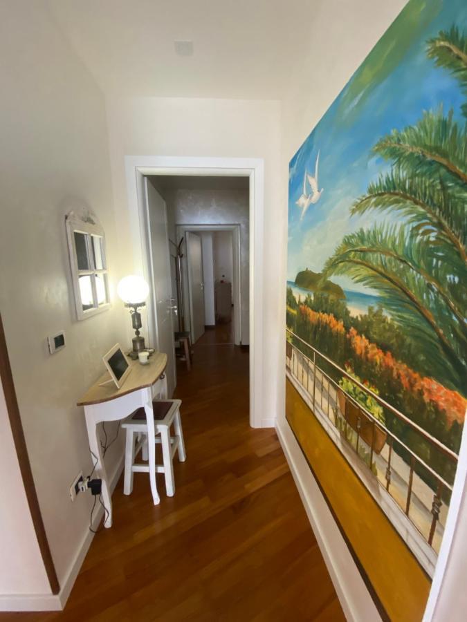 B&B By Family L&G Vibo Valentia Marina Bagian luar foto