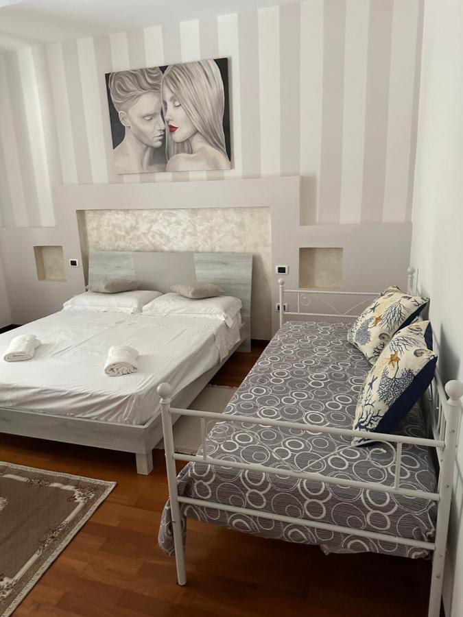 B&B By Family L&G Vibo Valentia Marina Bagian luar foto