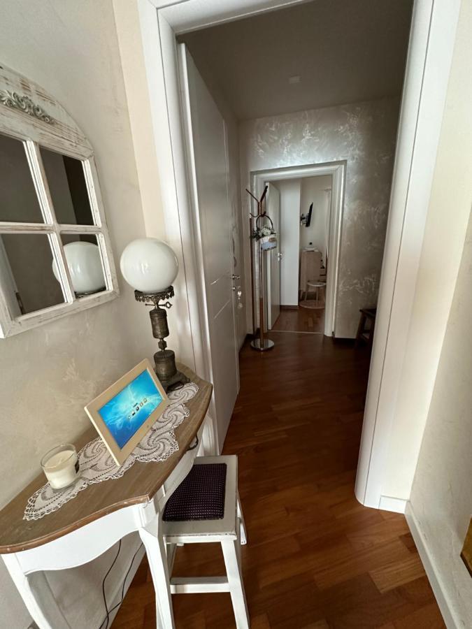 B&B By Family L&G Vibo Valentia Marina Bagian luar foto